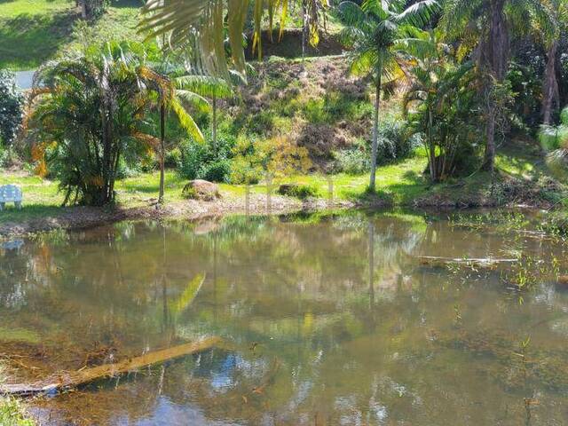 Chalé para Venda em São José dos Campos - 3