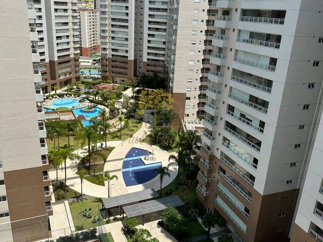 Apartamento para Venda em São José dos Campos - 1